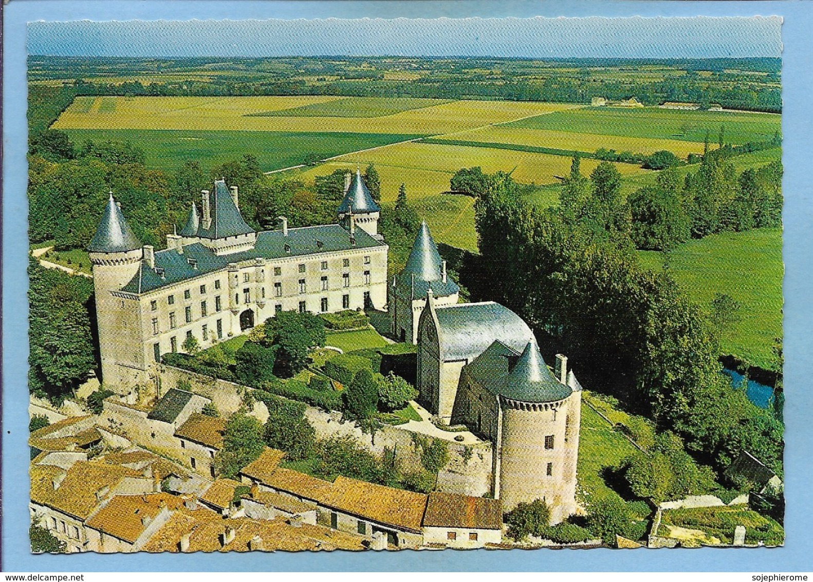 Verteuil-sur-Charente (16) Le Château 2 Scans Vue Aérienne - Autres & Non Classés