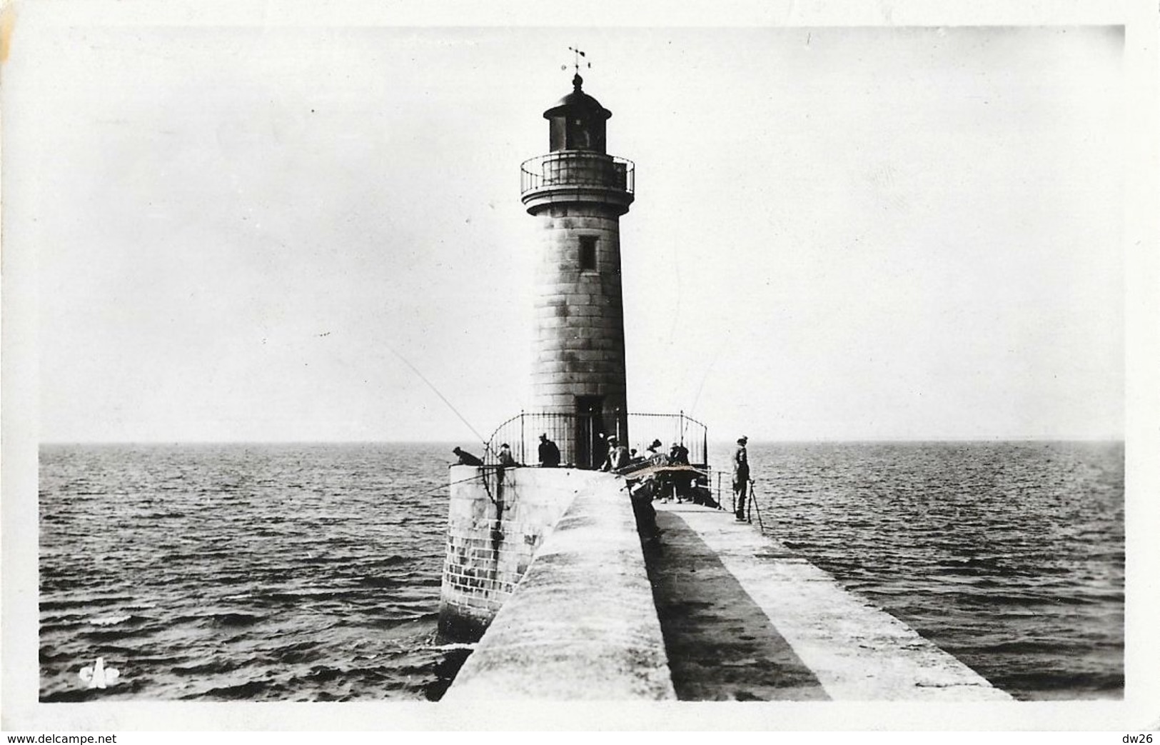 Le Croisic - Le Phare, Pêcheurs à La Ligne - Carte CAP N° 10 - Fari