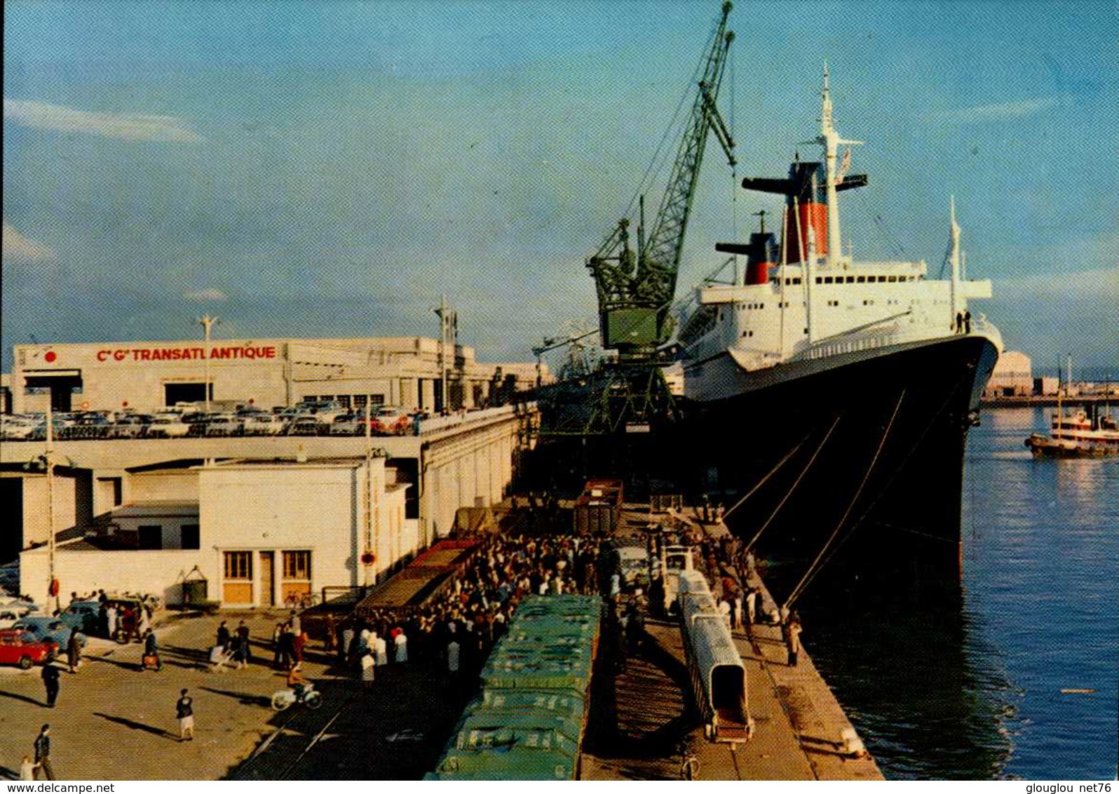 LE HAVRE...LE "FRANCE" AU QUAI JOHANNES-COUVERT ....CPM ANIMEE - Paquebots