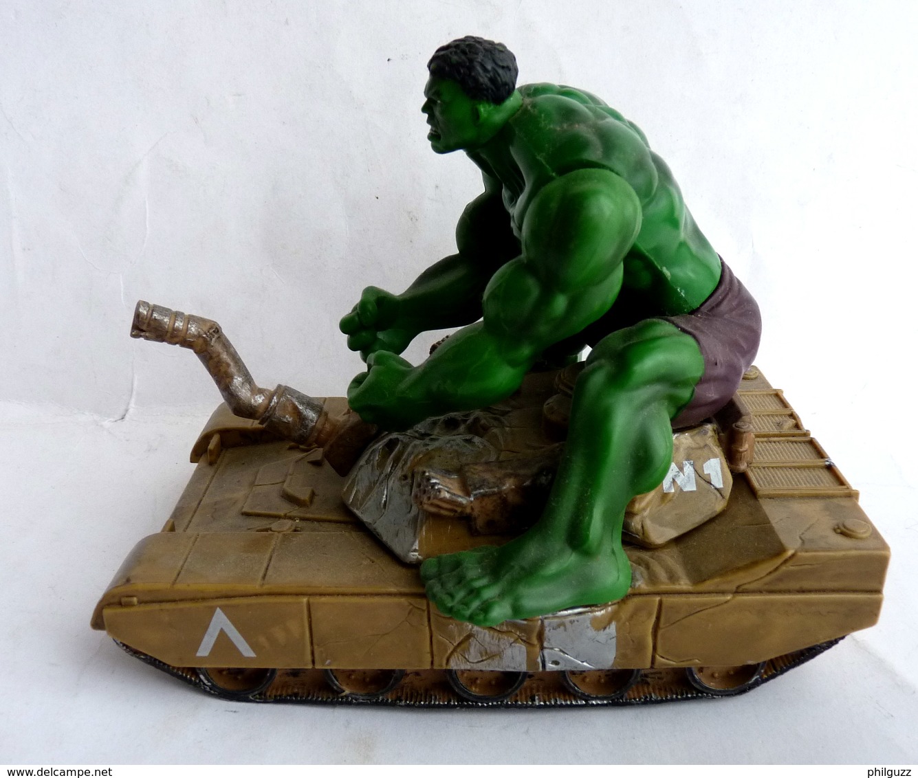 FIGURINE HULK SUR UN CHAR 2003 MARVEL - Marvel Herös