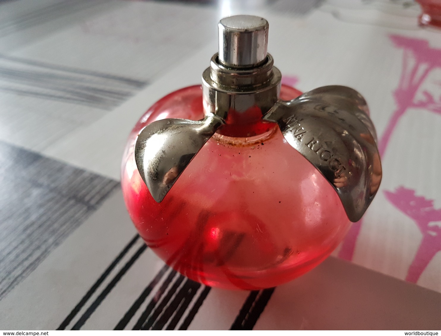 Bouteille De Parfum Nina Ricci  Vide - Flacons (vides)