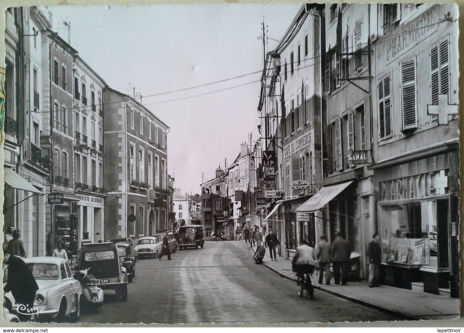 Mirecourt Rue Animée Général Leclerc Dauphine 2CV Pharmacie - Mirecourt