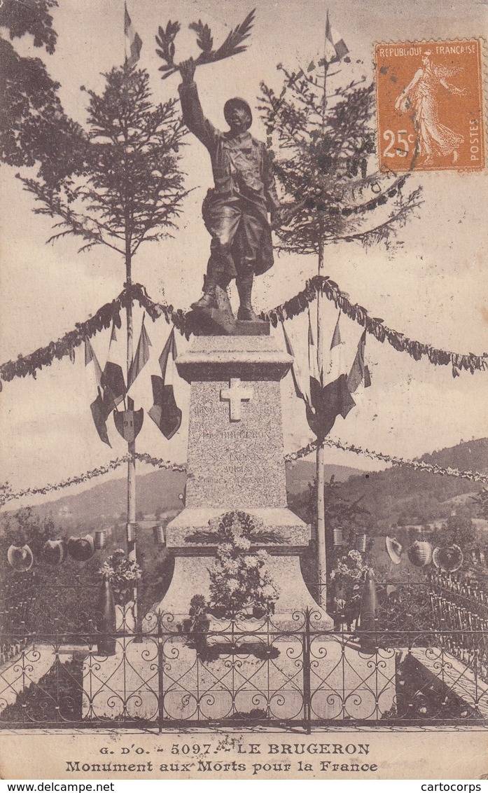 63 - Puy-de-Dôme - Le Brugeron - Monument Aux Morts Pour La France - Autres & Non Classés