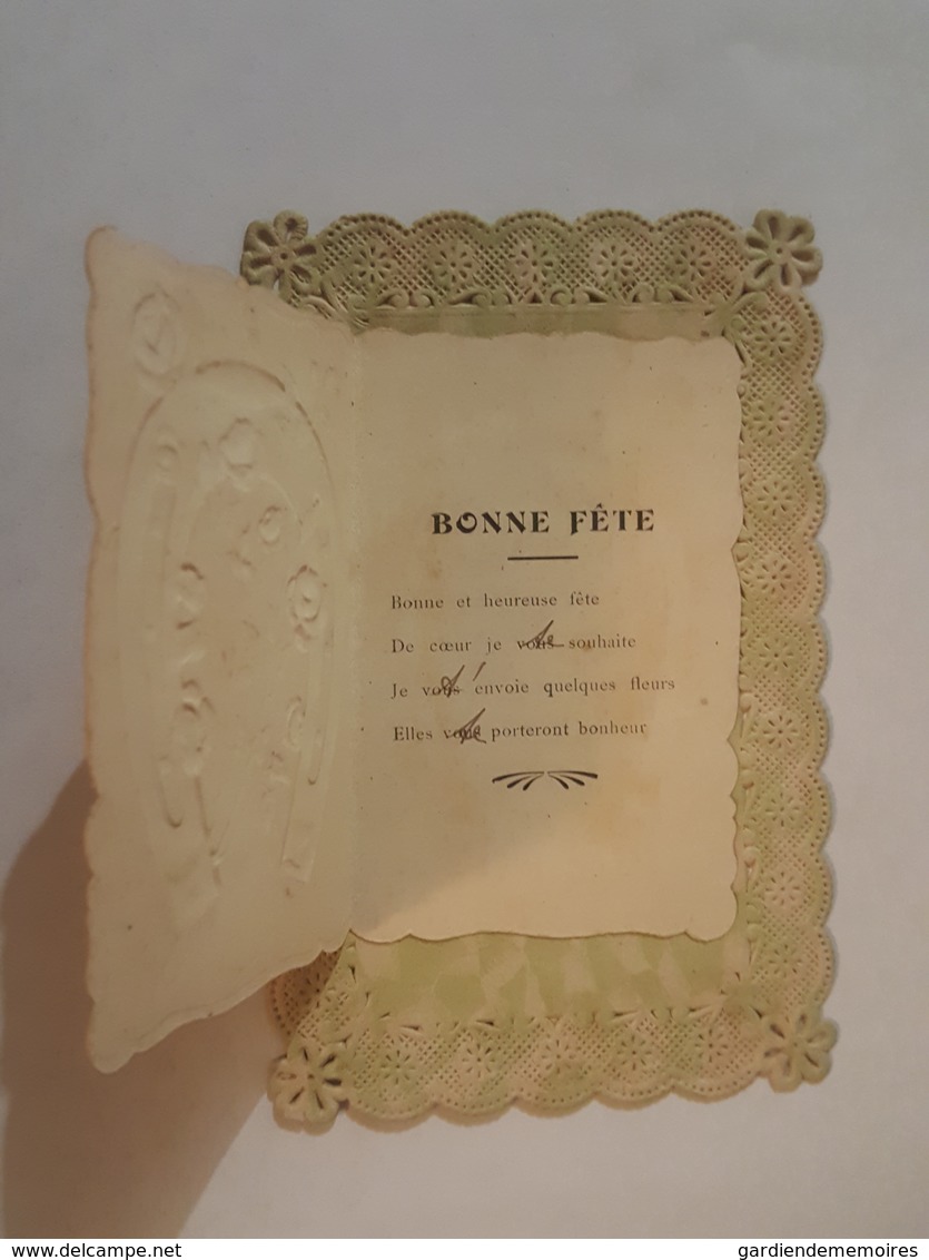 Jolie Carte Ajourée Et Gaufrée - Fer à Cheval, Roses, Fleurs - Petit Système S'ouvrant Devant Bonne Fête - Fleurs