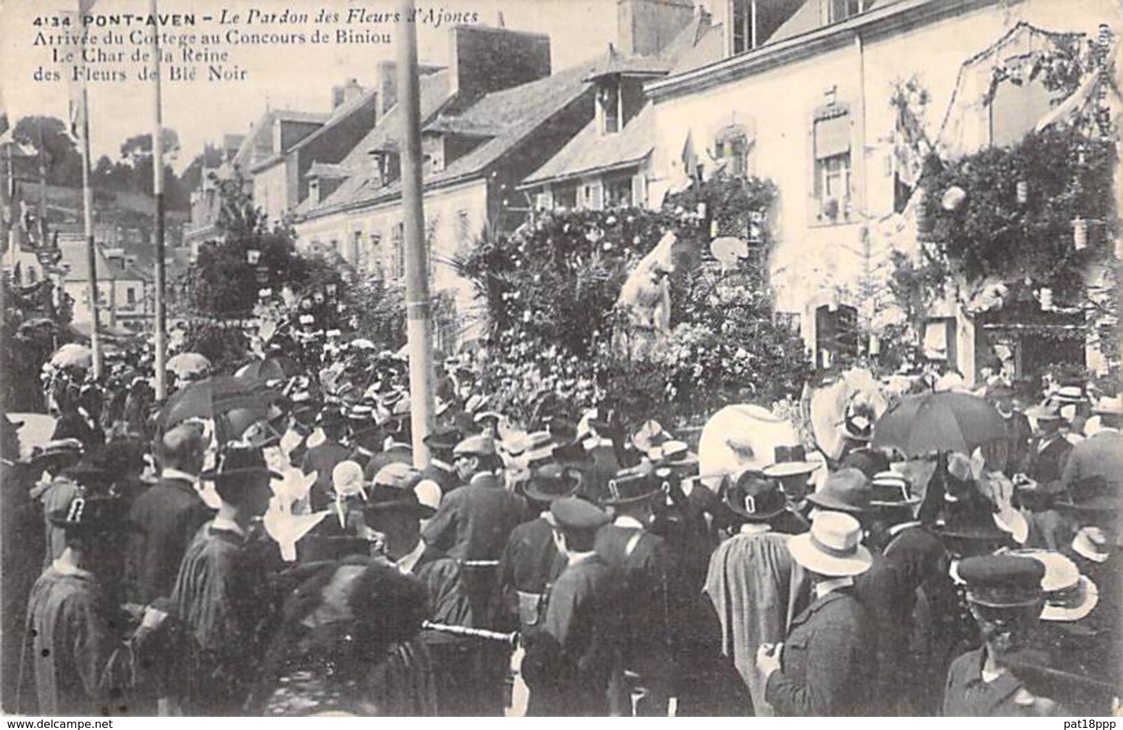 EVENEMENTS ( PARDON DES FLEURS D'AVEN ) 29 PONT AVEN - Arrivée Du Cortège Au Concours De Reine De Biniou  CPA Finistère - Autres & Non Classés