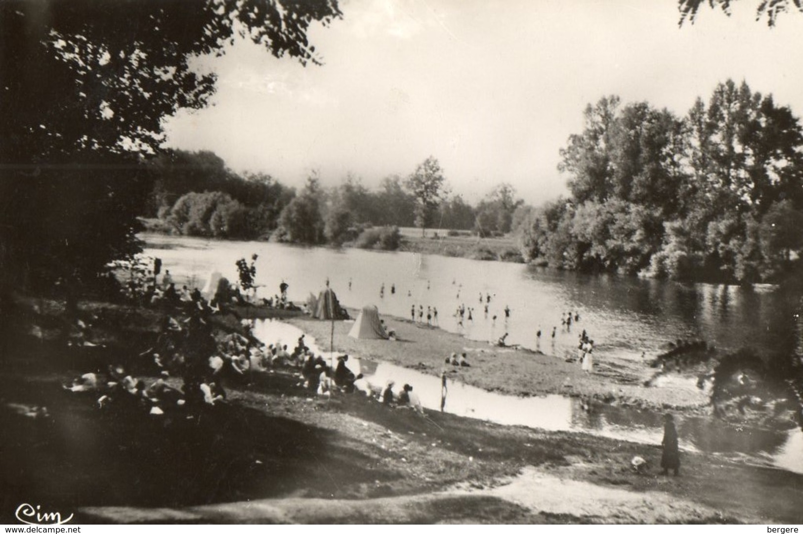 36. CPSM. CHABRIS. La Plage. Baigneurs. 1952. - Autres & Non Classés