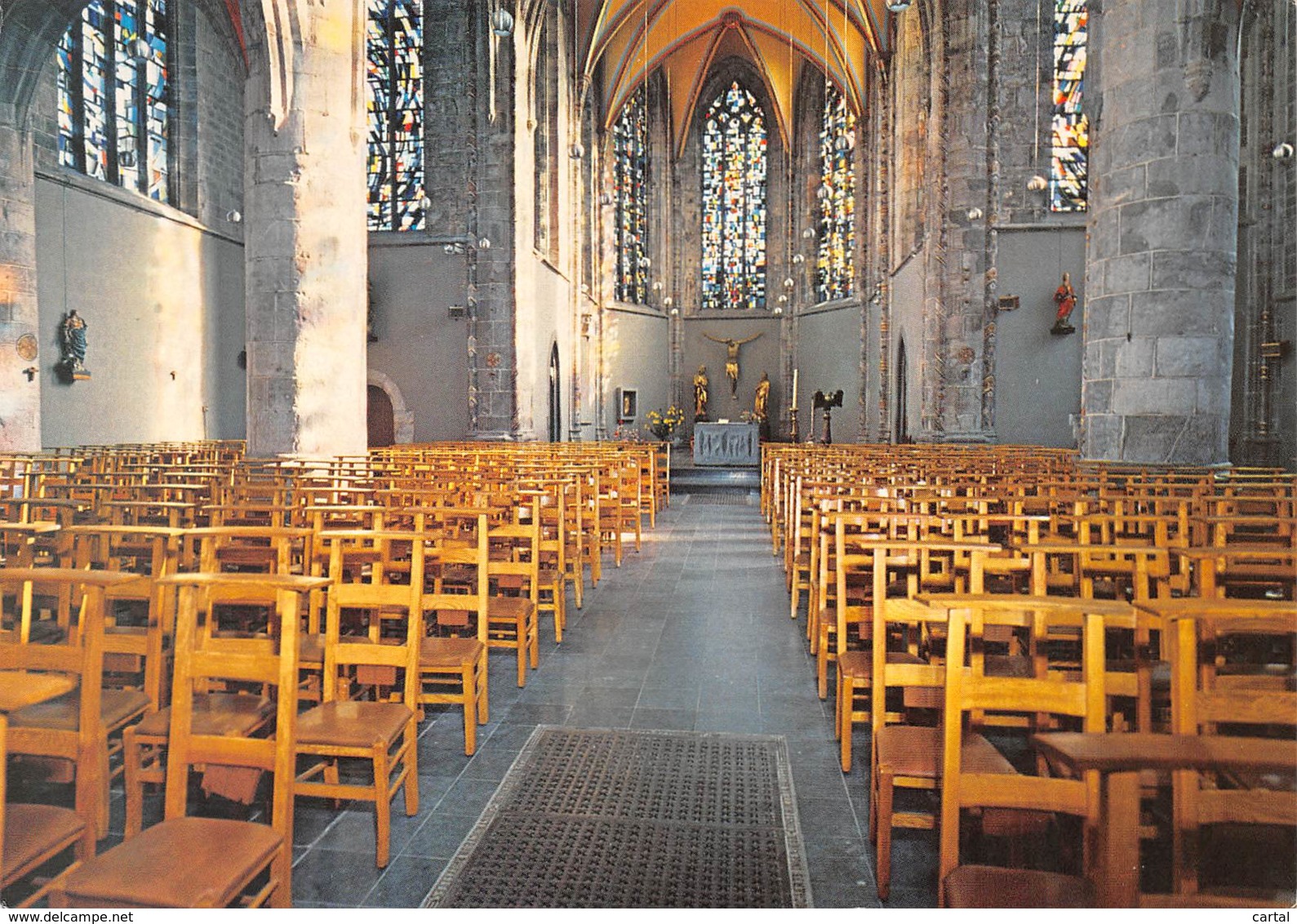 CPM - MARCHE-en-FAMENNE - Eglise St-Roch - Marche-en-Famenne