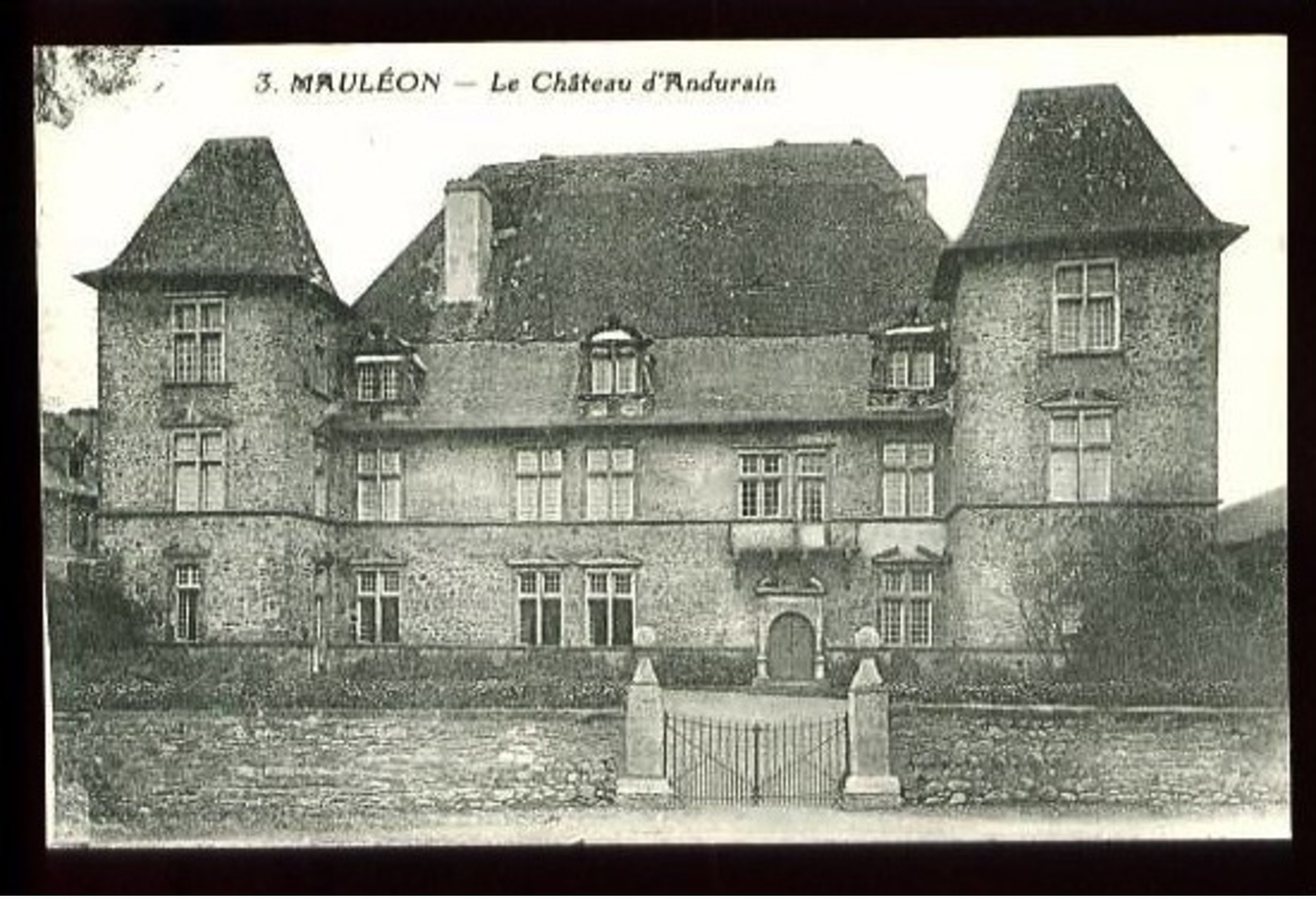 MAULEON - 3 : Le Château D'Andurain - (Beau Plan) - Mauleon Barousse