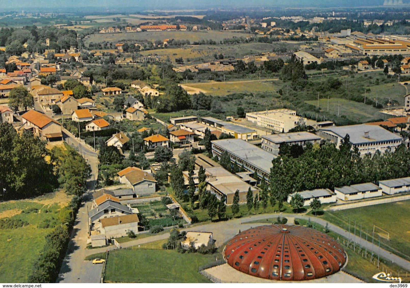 CHARVIEU - La Piscine Et Le S.E.S. - C.E.S. Et Le Gymnaste - Autres & Non Classés