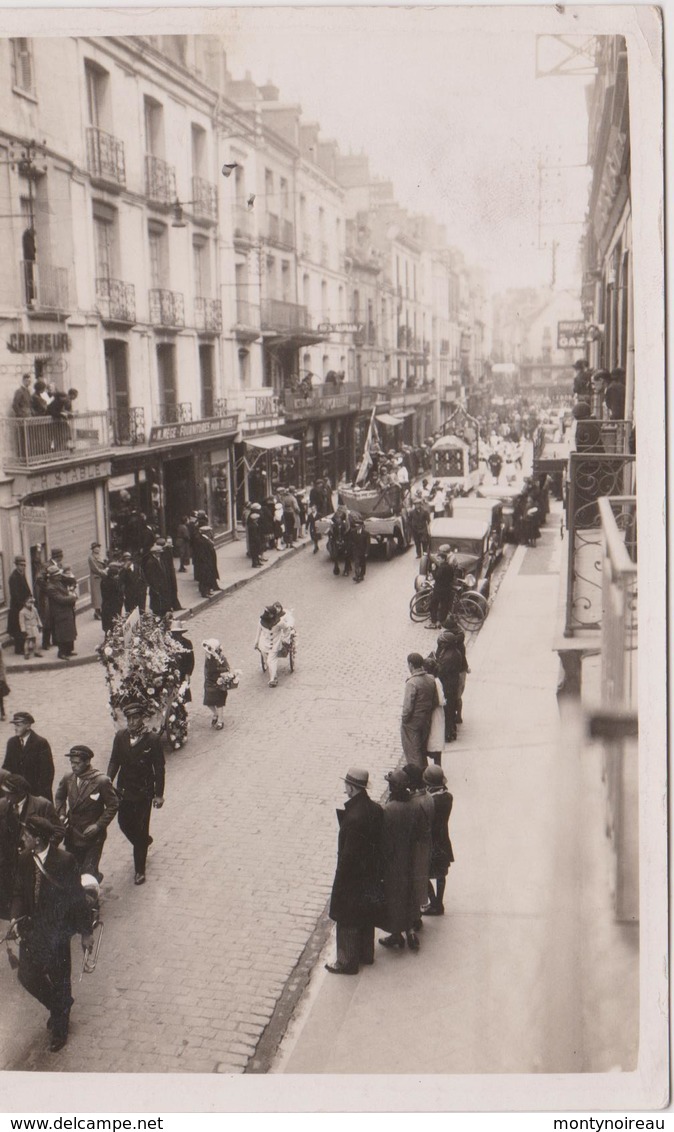 R 28 :  Seine  Maritime :  DIEPPE    Déflilé  Fête ( Photo Soudais  ) - Dieppe