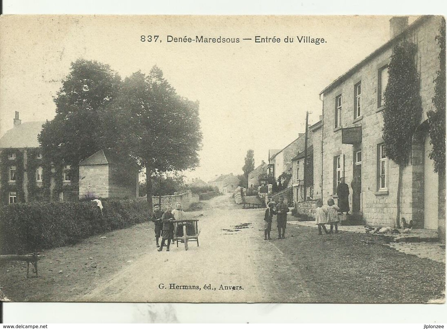 DENéE-MAREDSOUS- Entrée Du Village. - Anhée