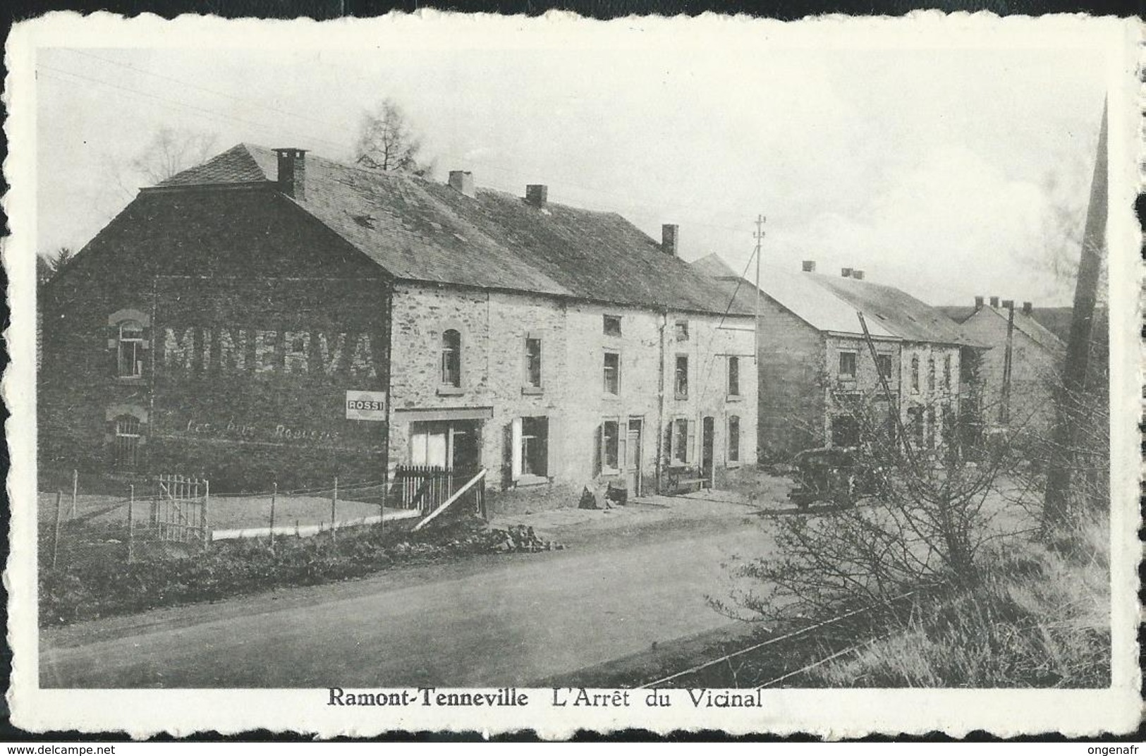 Carte Neuve: Ramont - Tenneville : L'Arrêt Du Vicinal  (publicité Sur Le Pignon  Pour Minerva) - Tenneville