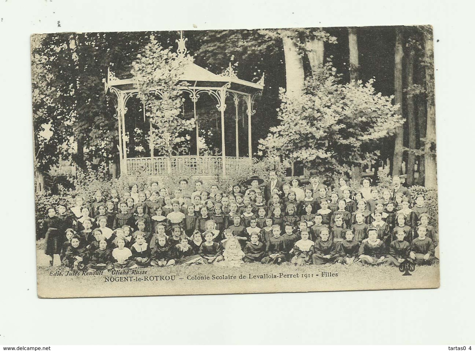 28 - NOGENT LE ROTROU - Colonie Scolaire De Levallois Perret Les Filles En 1911 Beau Plan Animé Leger Pli Coin Sinon Bon - Nogent Le Rotrou