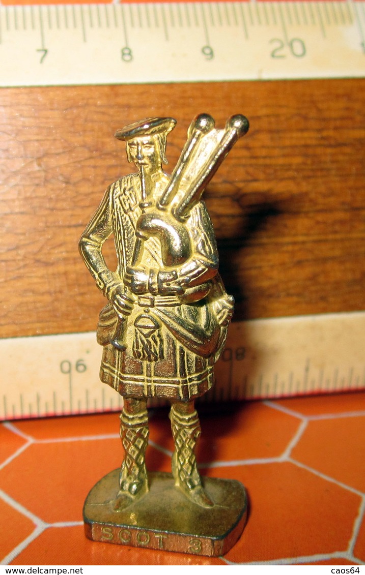 SCOT 3 KINDER METAL SCAME K93 N. 133 Ferrero 1992 - Figurines En Métal