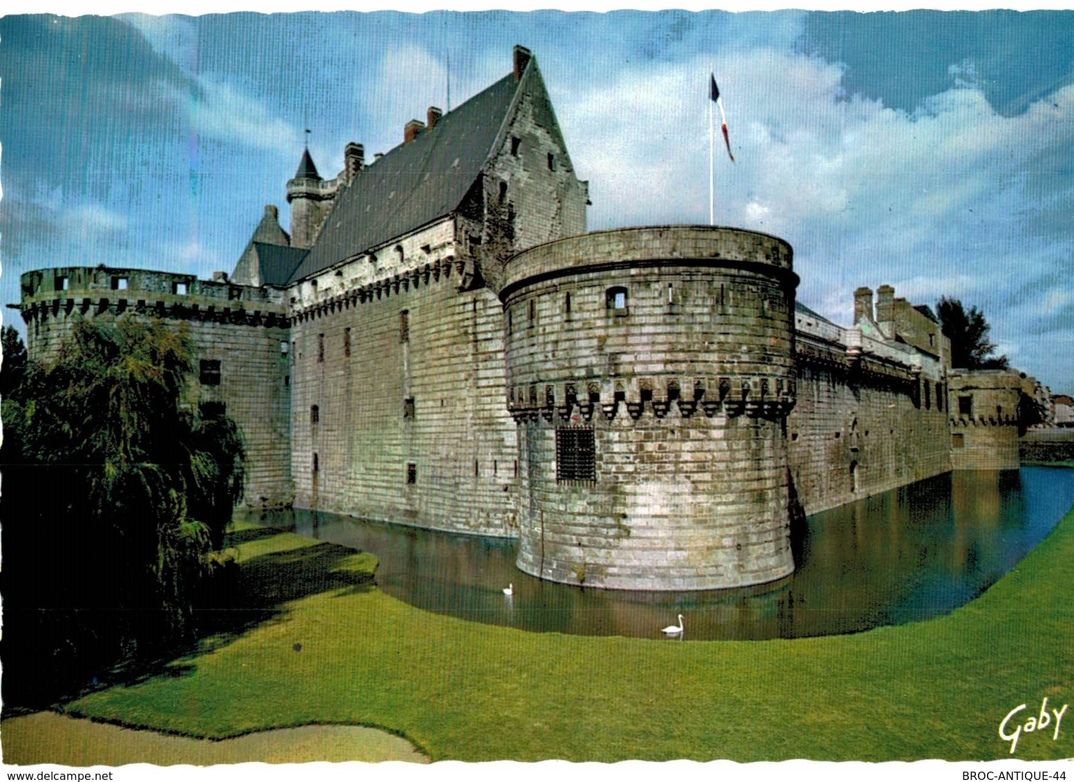 LOT N°577 - LOT DE + 80 CARTES DU CHATEAU DES DUCS DE BRETAGNE ET D' ANNE DE BRETAGNE