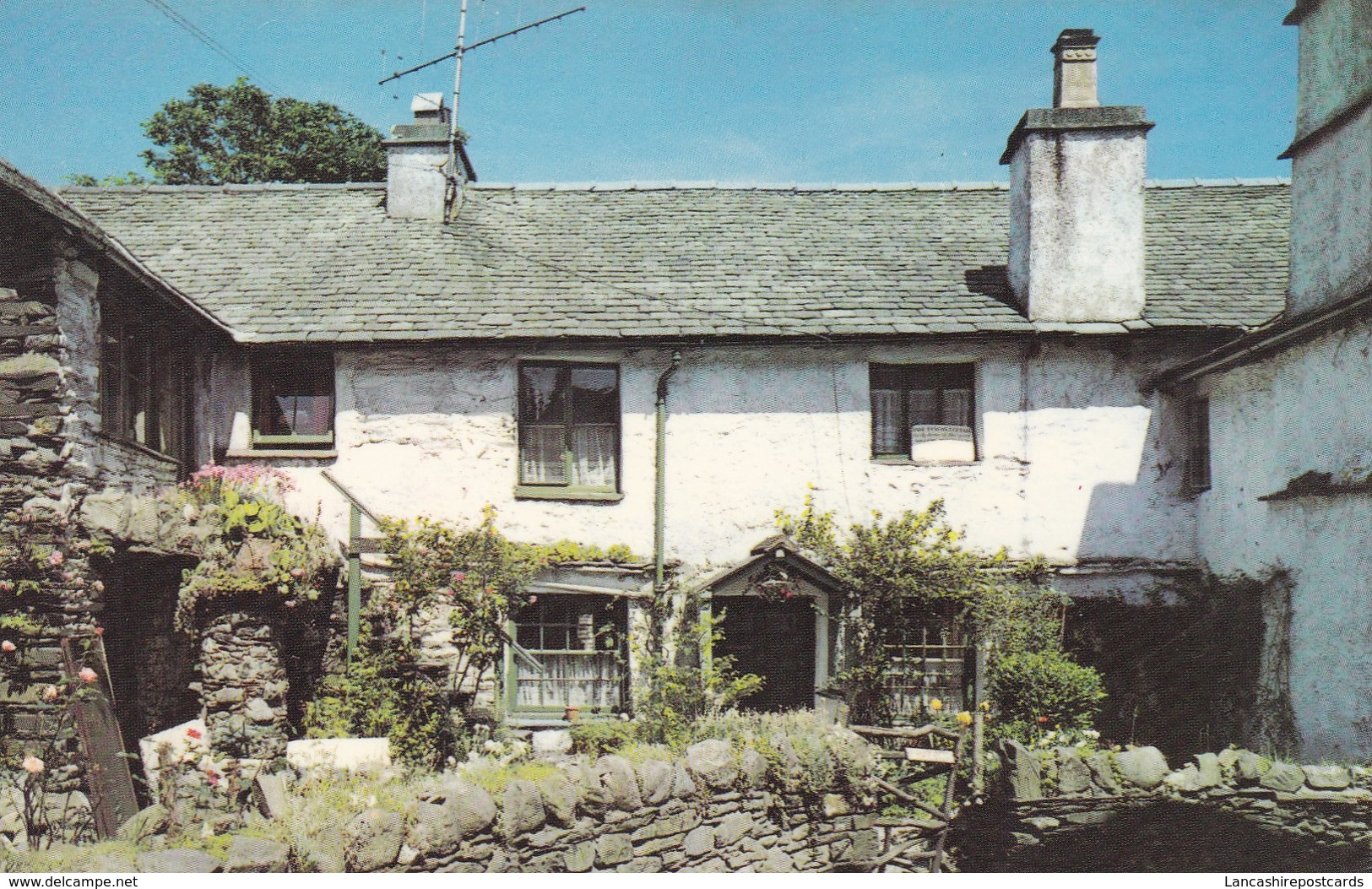 Postcard Ann Tyson's Cottage Hawkshead Cumbria My Ref  B12709 - Hawkshead