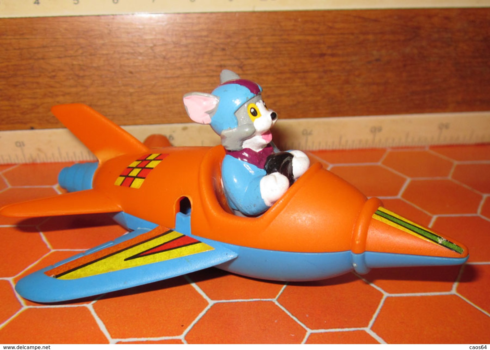 TOM & JERRY ACTION FIGURE JET - Altri & Non Classificati