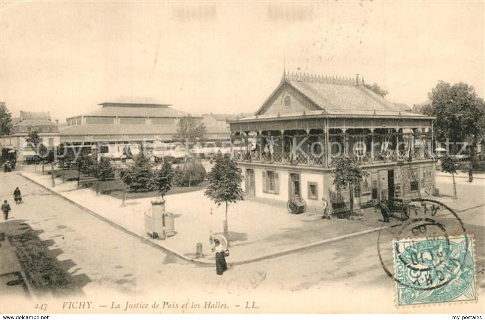 Kp78246 Vichy_Allier La Justice De Paix Et Les Halles Vichy Allier - Autres & Non Classés