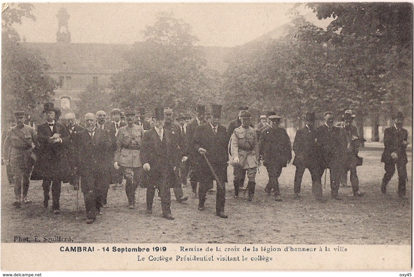 Remise De La Croix De La Légion D'honneur A La Ville Cambrai Guerre 14-18 Ww1 1919 - Cambrai