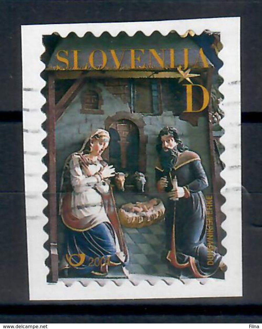 SLOVENIA  2001 - NATALE  - USATO SU FRAMMENTO - Slovenia