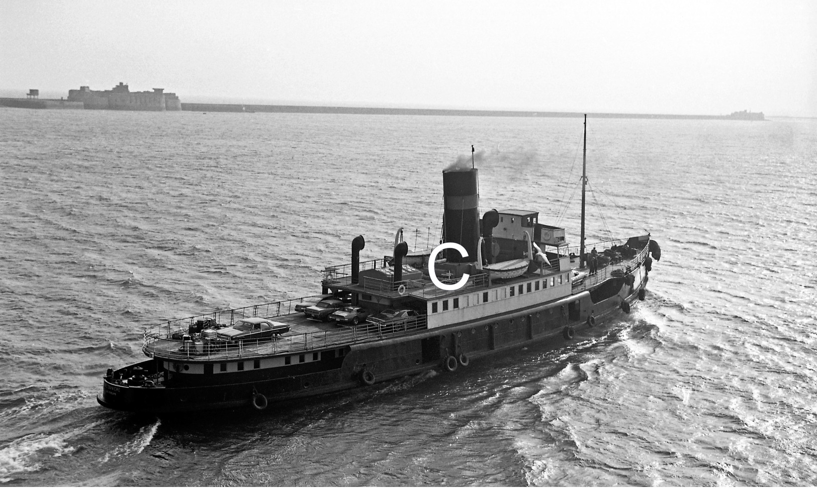 7X5 PHOTO OF LA BRETONAIRE DEPARTING QUEEN ELIZABETH AT CHERBOURG WITH CADILLACS - Other & Unclassified