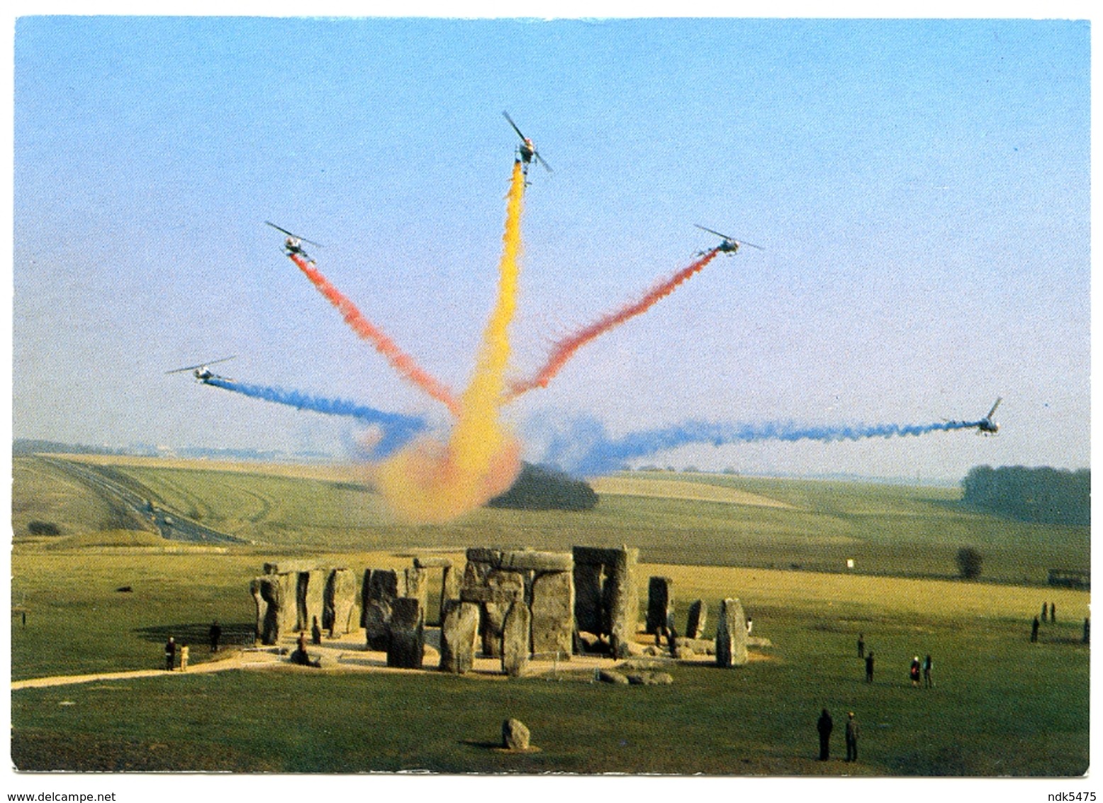 HELICOPTER : THE BLUE EAGLES - ARMY AIR CORPS DISPLAY TEAM STONEHENGE, 1972 (10 X 15cms Approx.) - Elicotteri