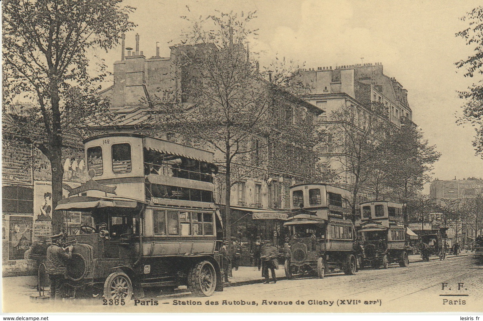 CPA - PARIS - STATION DES AUTOBUS - AVENUE DE CLICHY   - CECODI - C’ÉTAIT LA FRANCE - REPRODUCTION - Transporte Público