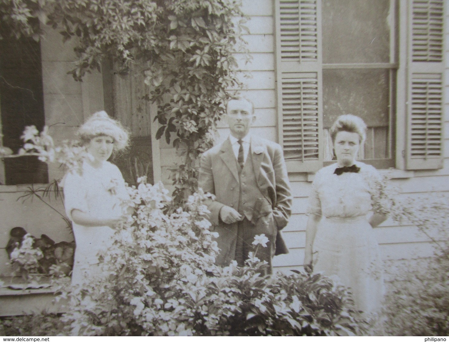 RPPC  Named People Outside Home     Ref 3109 - Te Identificeren