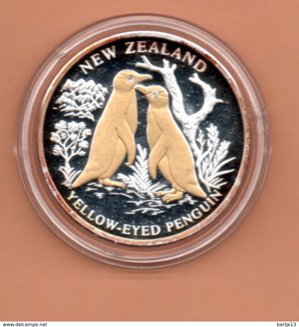 LIBERIA $10 2004 NIEUW ZEELAND PINGUINS SILVER PROOF MET 24 KT GOUD EN DIAMANT IN OGEN ZEER KLEINE OPLAGE - Liberia