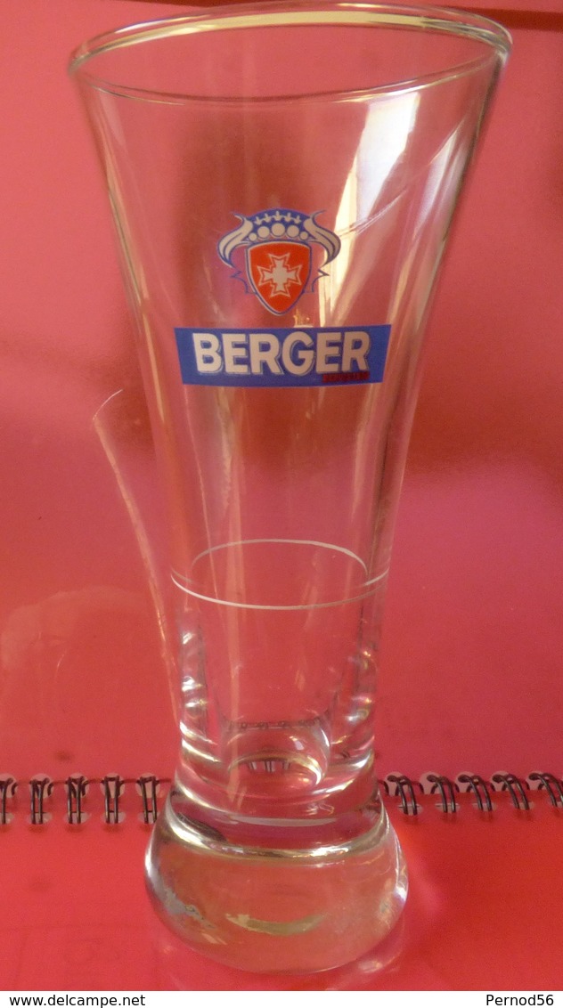 VERRE Assez Rare  Marque "BERGER" - Glasses