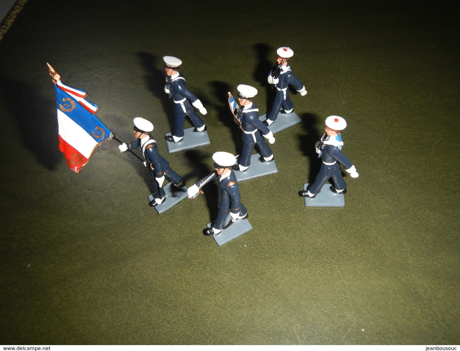 LOT DE 6 MARINS EN PLOMB DE LA MARINE NATIONNALE - Décoration Maritime