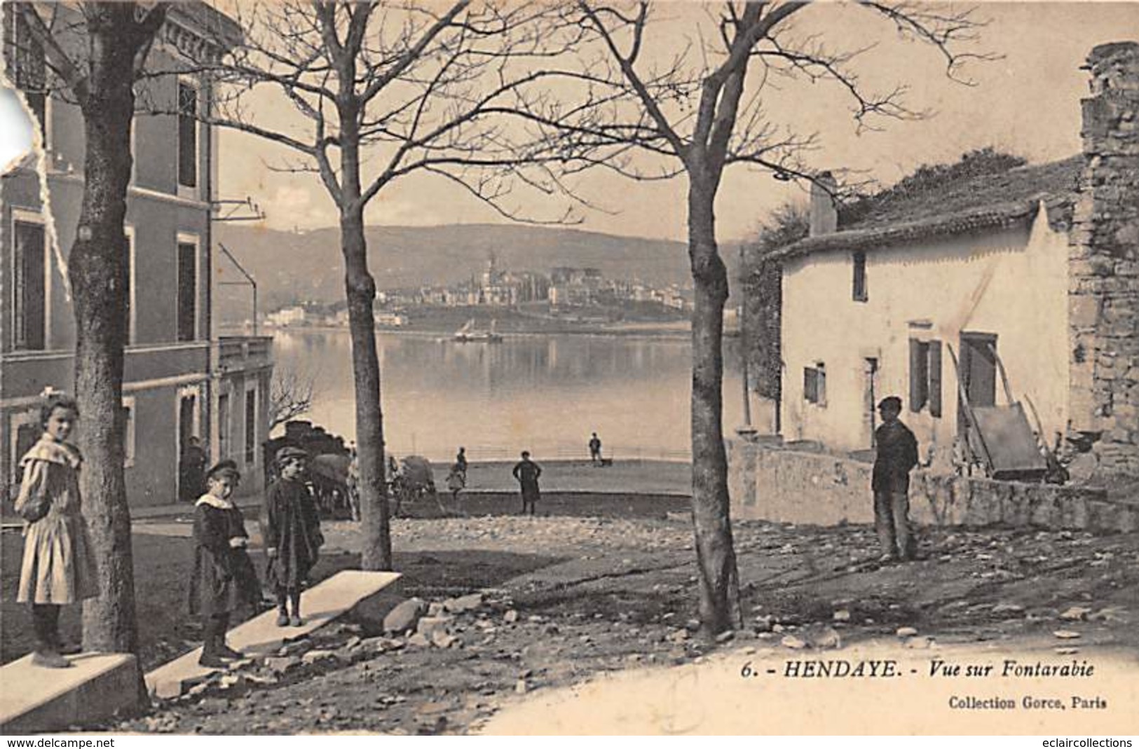 Hendaye          64         Vue Sur Fontarabie      2 Cartes Dont 1 Abimée     (voir Scan) - Hendaye