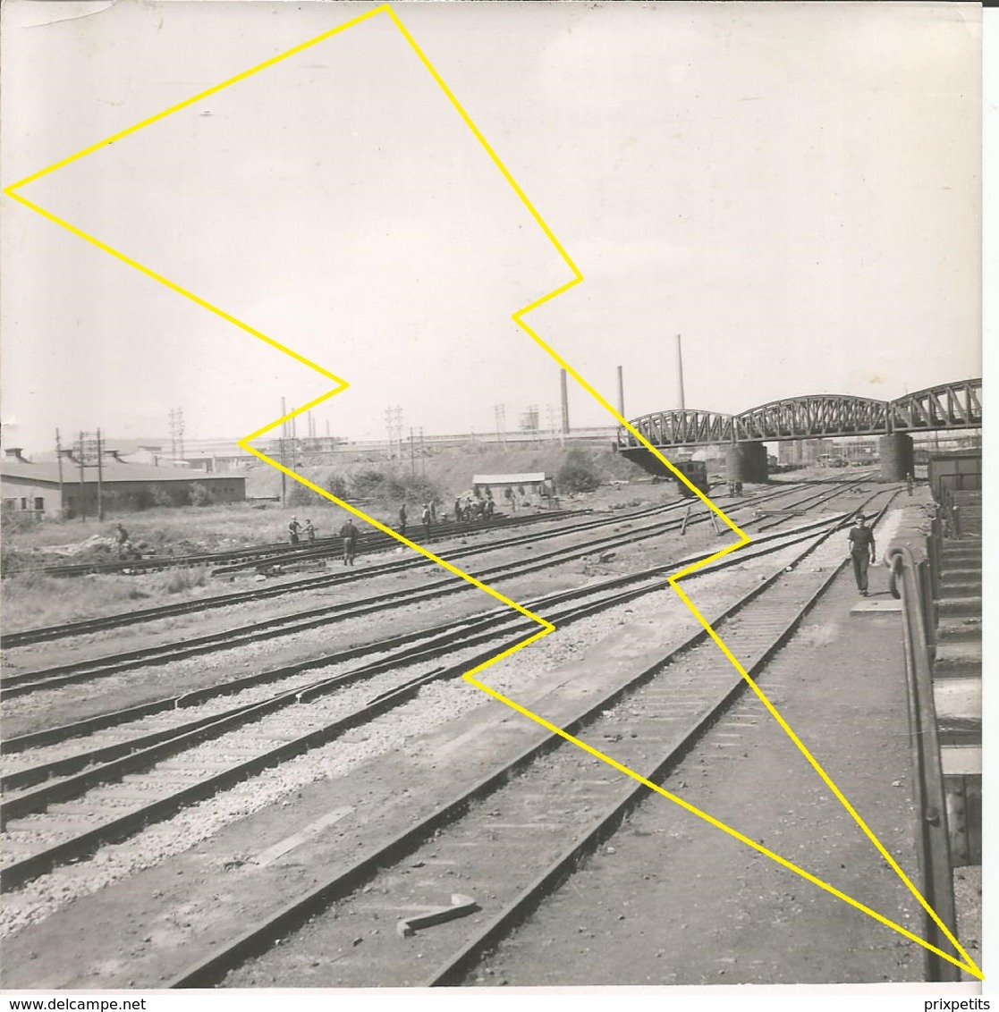 PHOTO AERIENNE HAGONDAN OU ENVIRON ? CONSTRUCTION Ligne Se Chemin De Fer USINE SIDERUGIE N°  Ph 4 ° - Andere & Zonder Classificatie