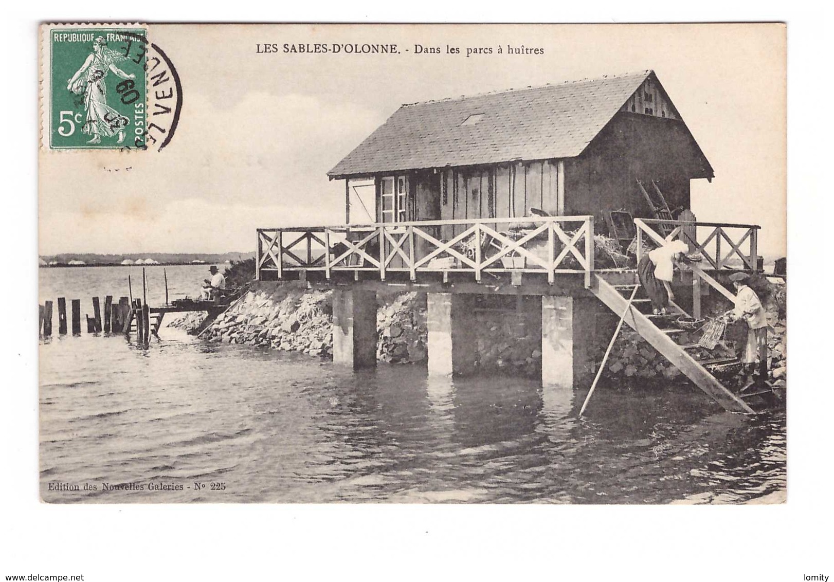 85 Les Sables D' Olonne Dans Les Parcs à Huitrres Huitre Ostreiculture Cpa Carte Animée - Sables D'Olonne