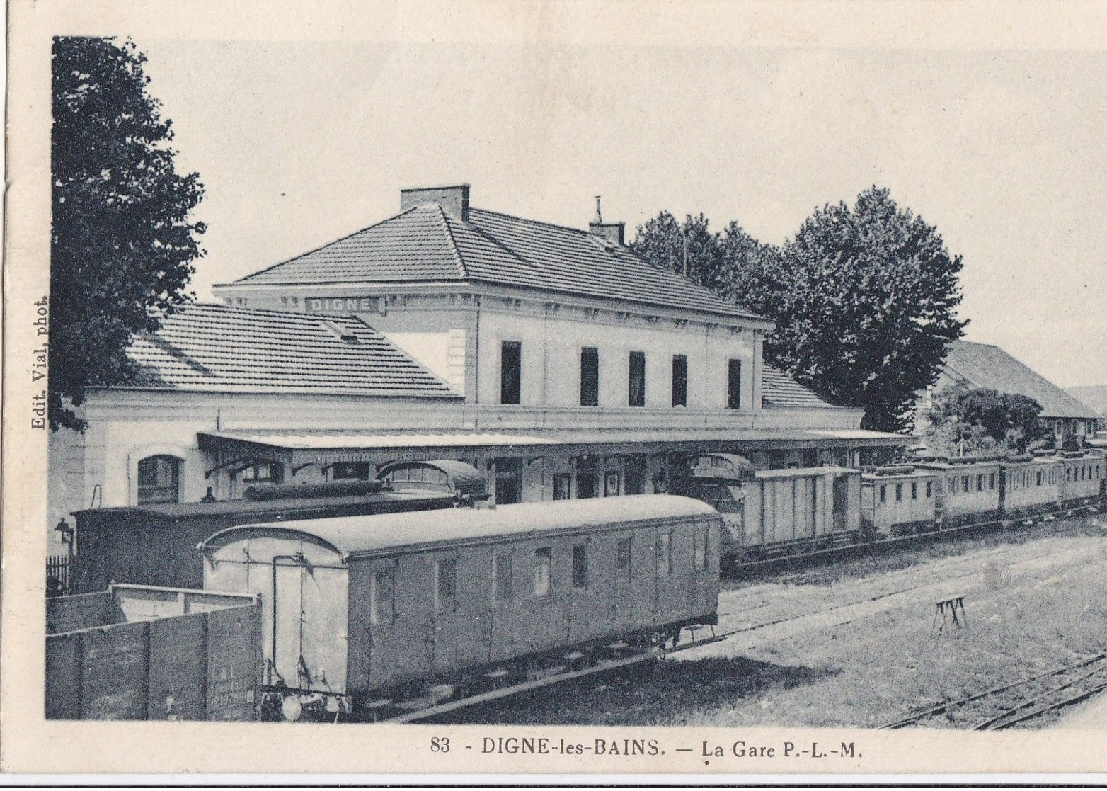 LA GARE PLM N° 83 SERIE VIAL - Digne