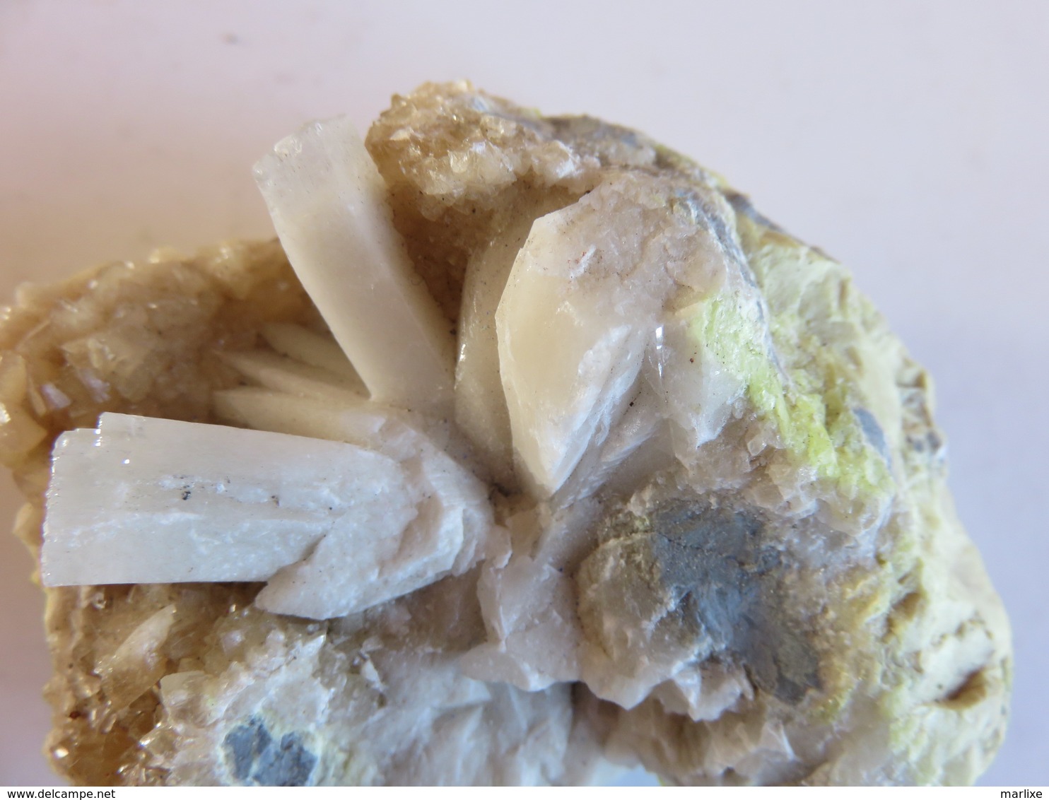 Minéraux Célestine,calcite,soufre - Minéraux