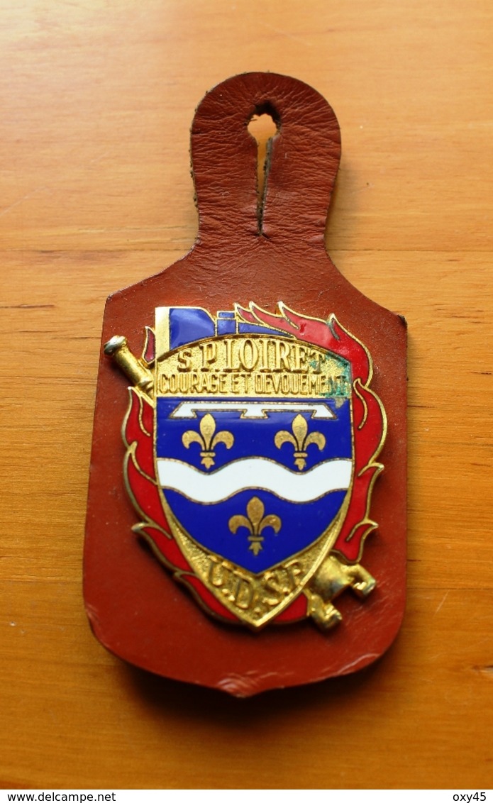 Insigne Pucelle De Sapeur Pompier S.P. Loiret D.D.S.P. ARTHUS-BERTRAND Paris - Pompiers