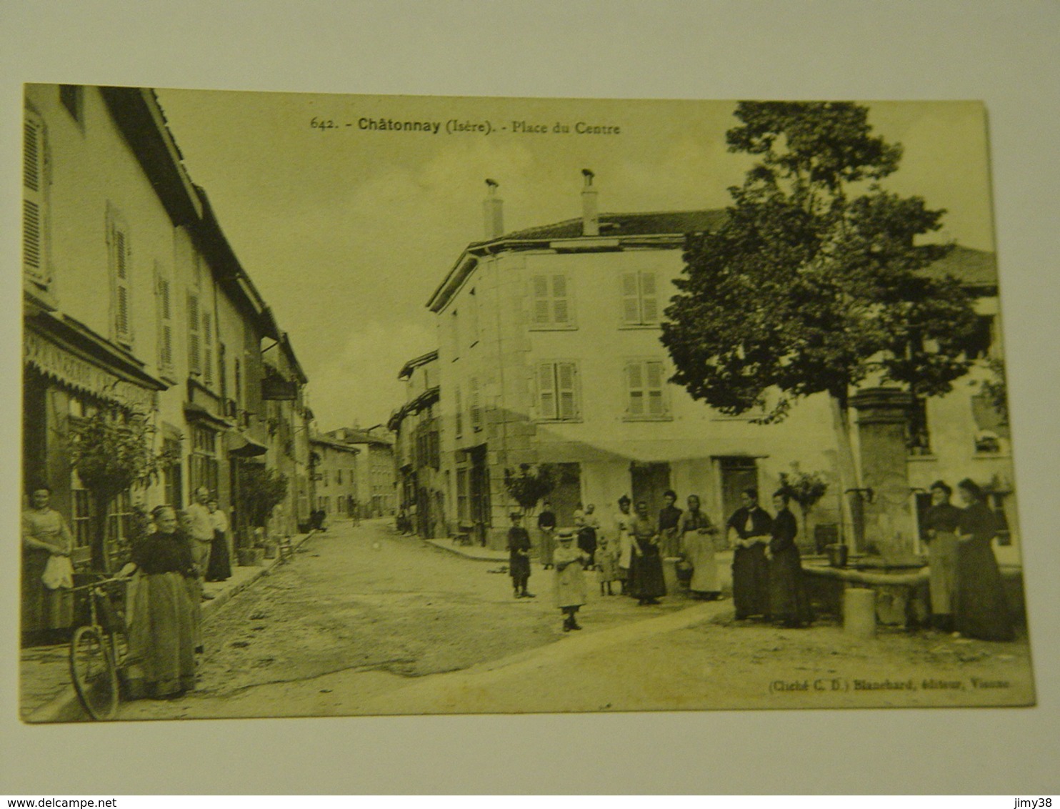 ISERE-CHATONNAY-PLACE DU CENTRE 642- ED BLANCHARD VIENNE-ANIMEE - Châtonnay