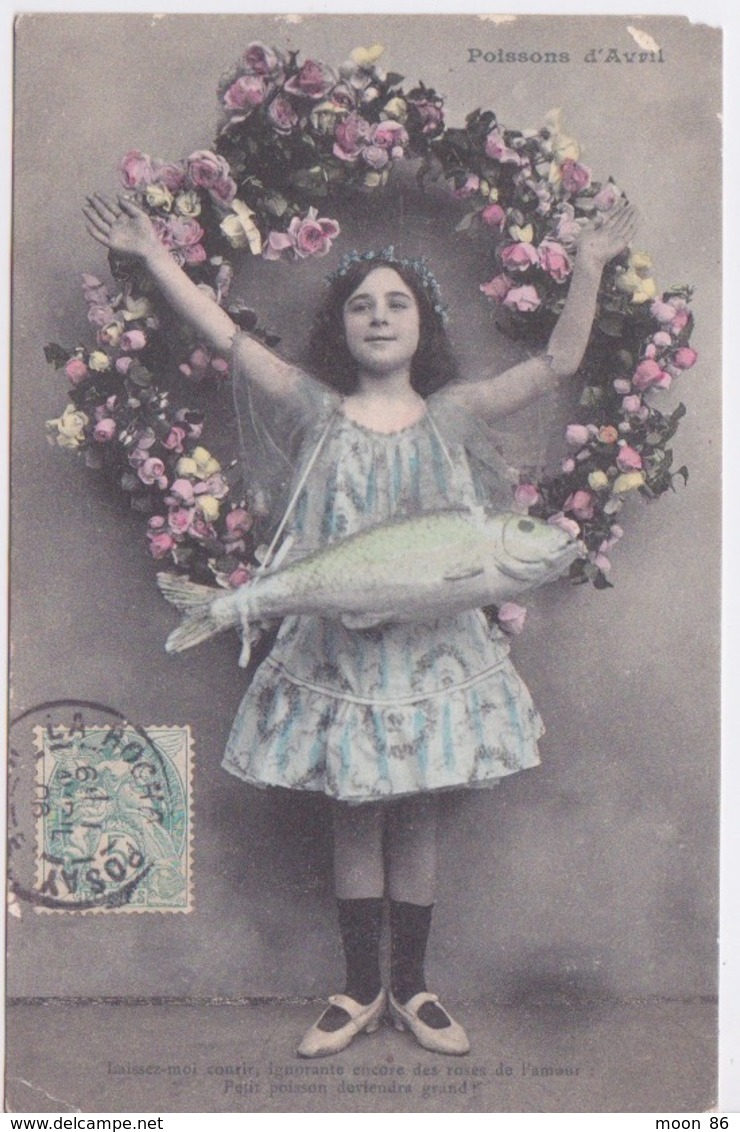 CPA - 1 ER AVRIL - POISSON D'AVRIL -  JEUNNE FILLE EN ROBE - 1er Avril - Poisson D'avril