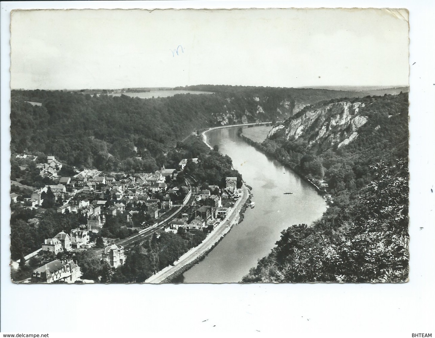 Waulsort Et La Meuse Vue Prise Du Ladigan - Hastière