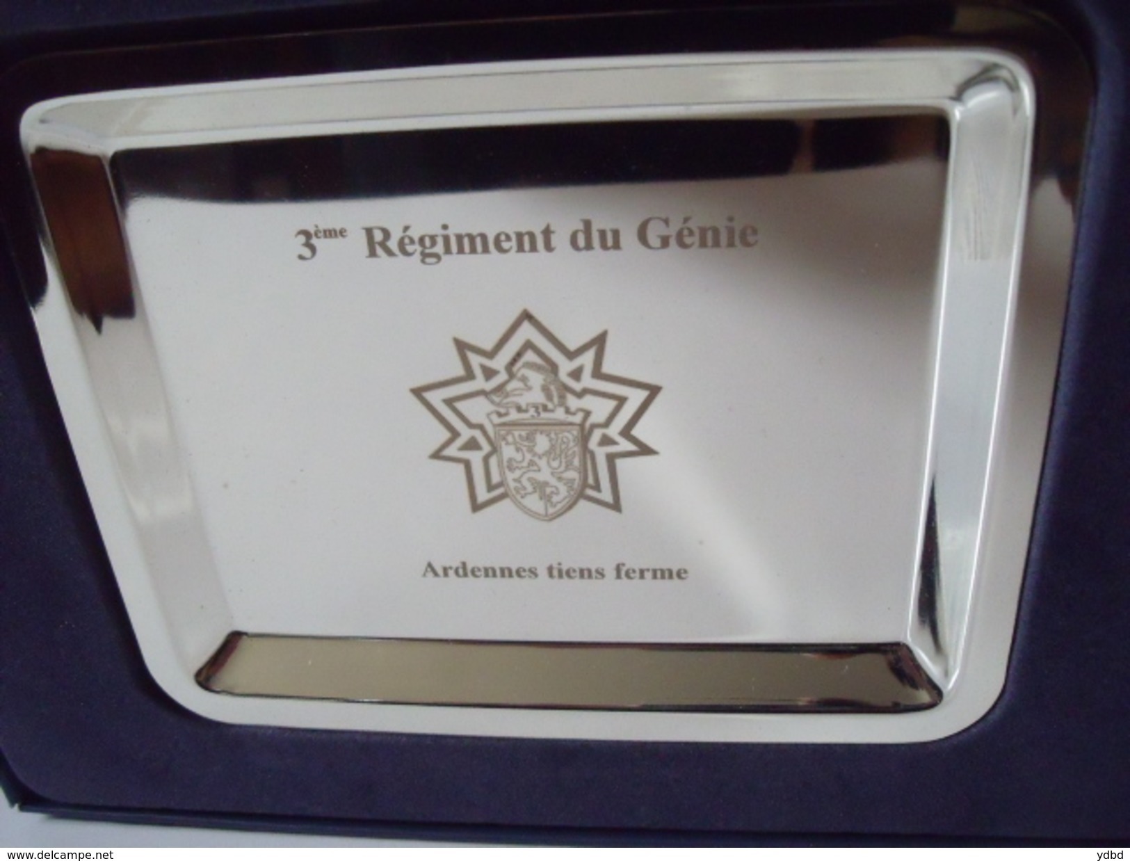 3 EME REGIMENT DU GENIE =  UN COFFRET - France