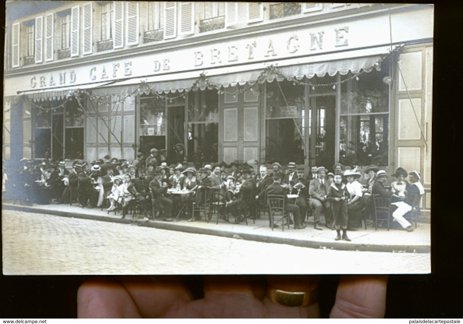 PARIS ? GRAND CAFE DE BRETAGNE    CP PHOTO                   JLM - Petits Métiers à Paris