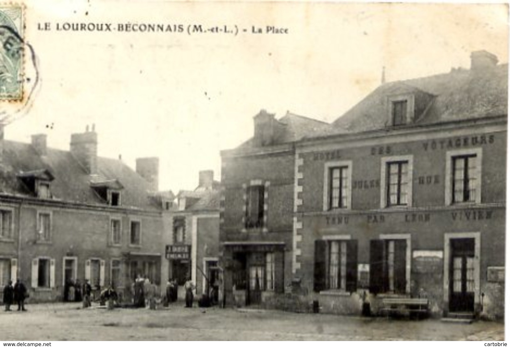 49 LE LOUROUX-BÉCONNAIS - La Place - Le Louroux Beconnais