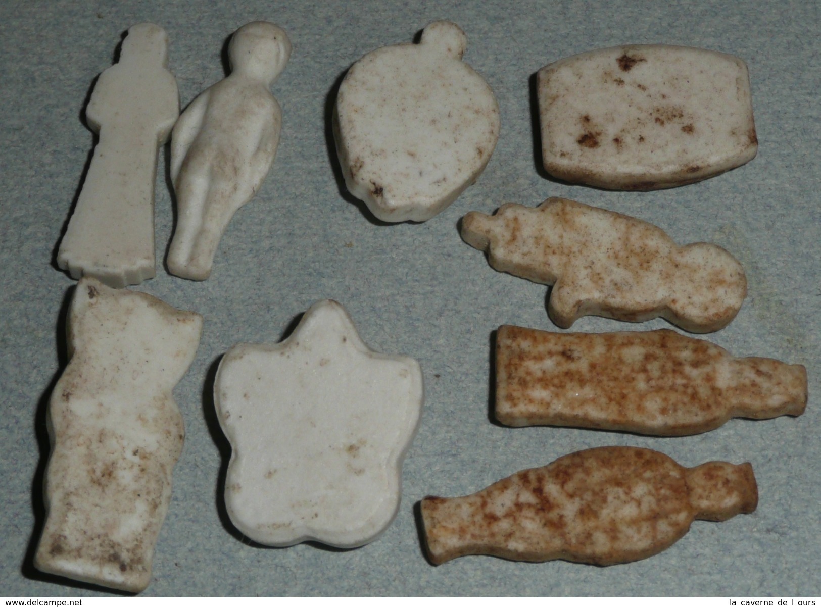 Lot De 9 Anciennes Fêves En Céramique, Biscuit, Porcelaine - Anciennes