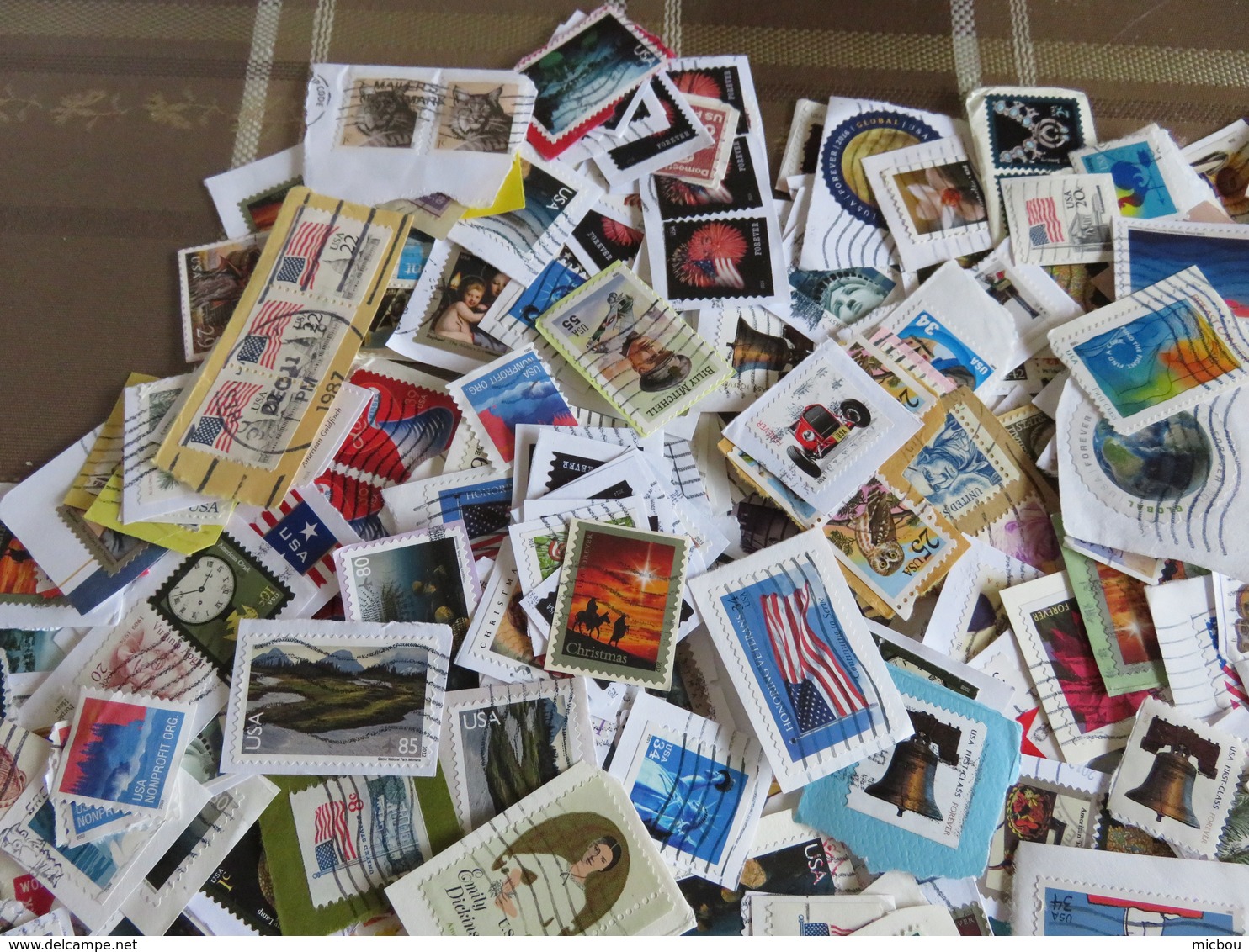 ##D24, USA, Vrac, AUBAINE, DEAL, 180g, Environ 1000 Timbres, Around 1000 Stamps, Diversifié, Diversified - Vrac (min 1000 Timbres)