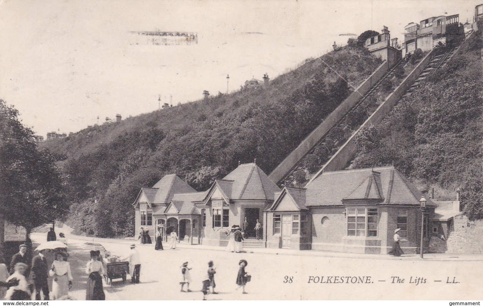 FOLKESTONE - THE LIFTS. LL 38 - Folkestone