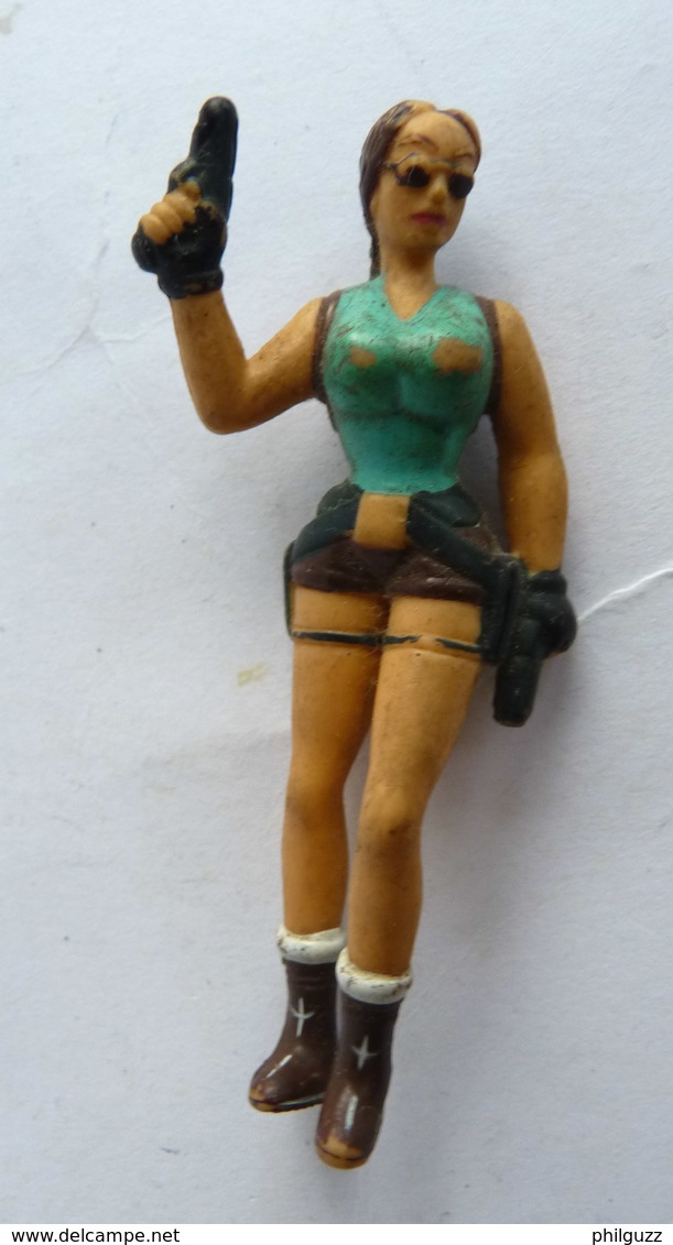 FIGURINE LARA CROFT EN PVC MARQUE INCONNUE 64 Mm - Sonstige & Ohne Zuordnung