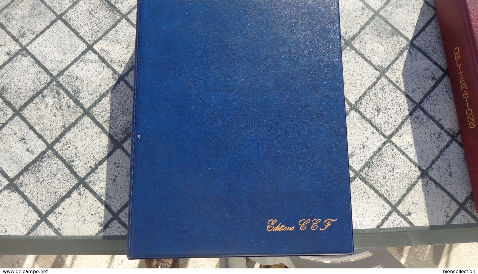 Album CEF Couleur Bleu Foncé Pour Enveloppes 1er Jour Avec 50 Pages Pour 6 Enveloppes - Encuadernaciones Y Hojas