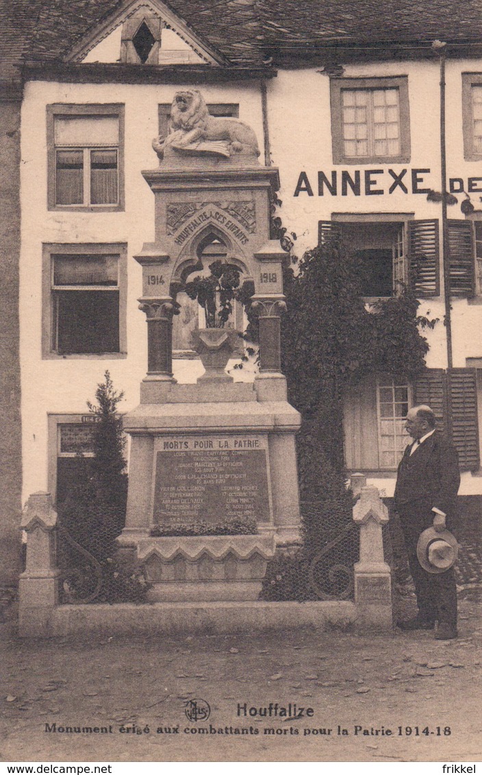 Houffalize Monument érigé Aux Combattants Morts Pour La Patrie 1914-18 - Houffalize