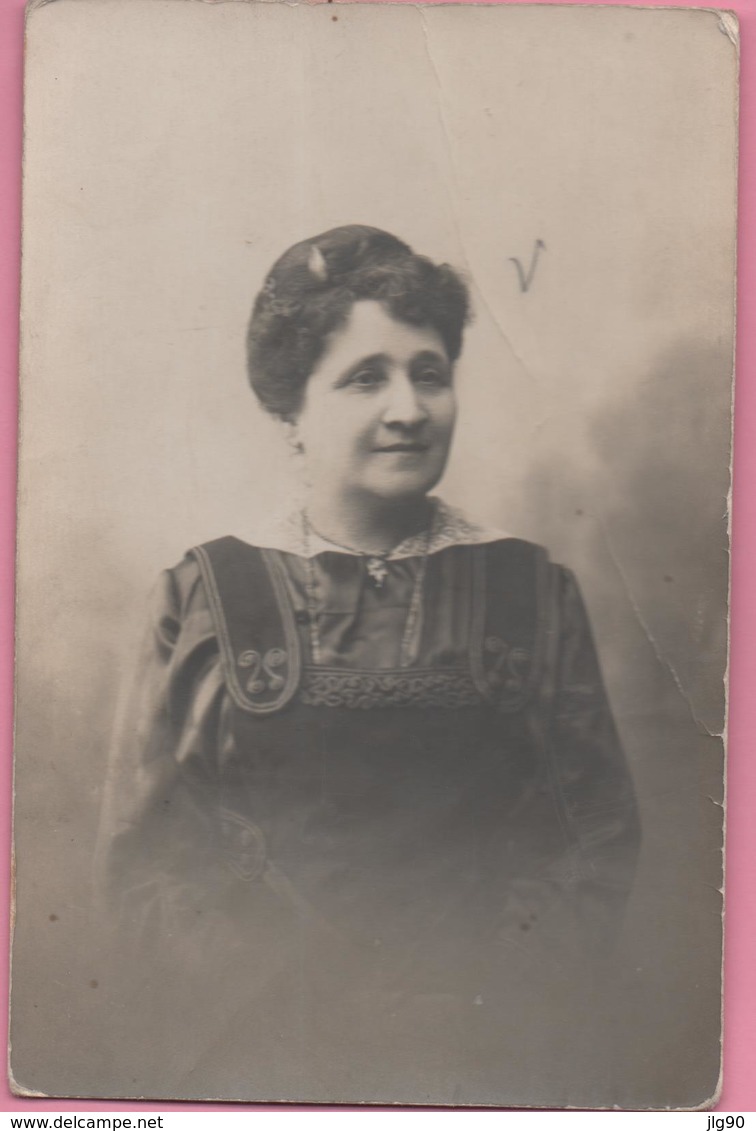 CPA Photo Femme "Mme Grumbach", Non Circulée - Fotografía